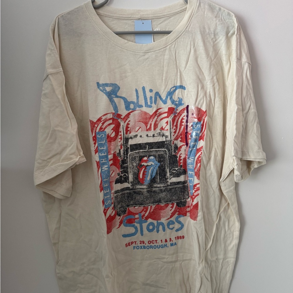 Off-White Cream and Red Short Sleeve Tee